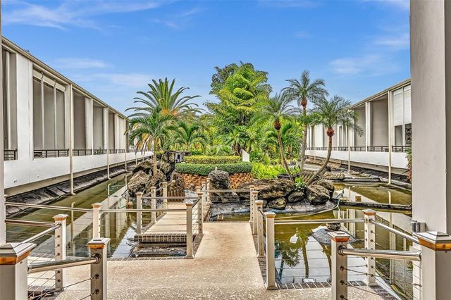 3589 S Ocean Boulevard 10, South Palm Beach, FL 33480