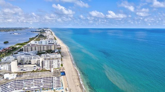 3589 S Ocean Boulevard 10, South Palm Beach, FL 33480
