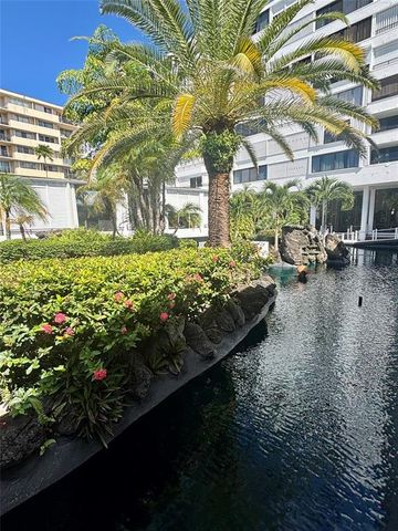 3589 S Ocean Boulevard 10, South Palm Beach, FL 33480