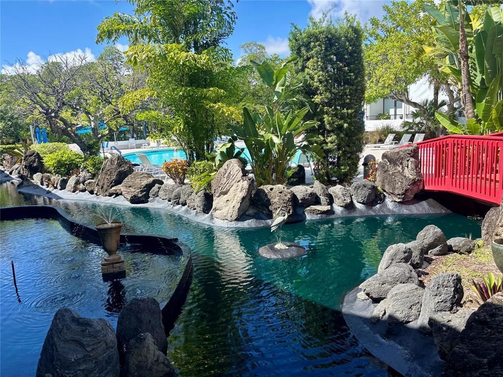 3589 S Ocean Boulevard 10, South Palm Beach, FL 33480