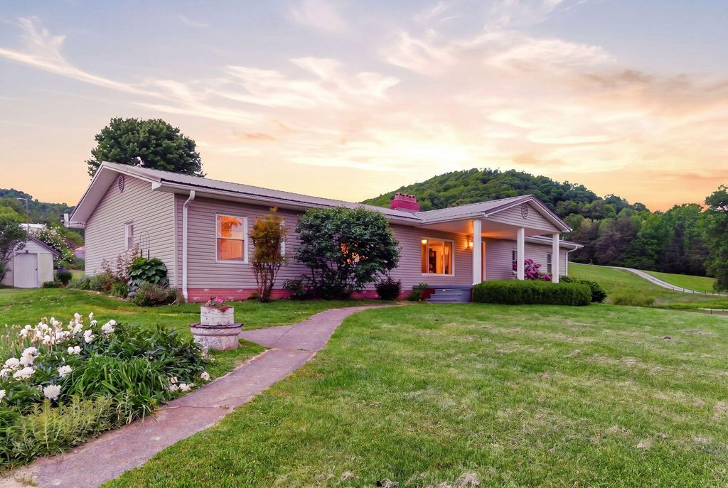 1392 Watson Road, Hillsboro, KY 41049