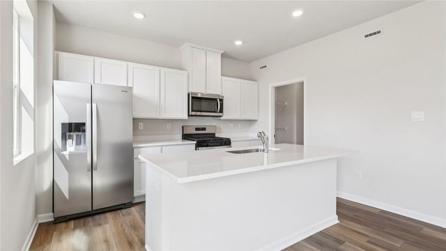 379 Leslie Farms Drive, Connoquenessing Boro, PA 16033