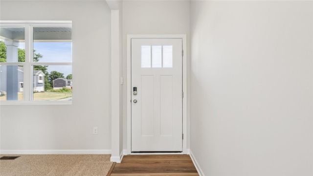 379 Leslie Farms Drive, Connoquenessing Boro, PA 16033