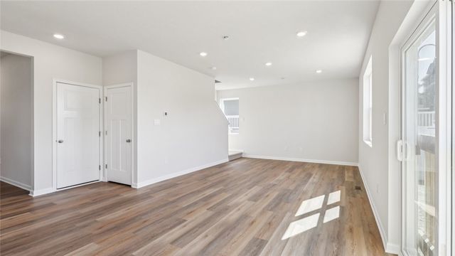 379 Leslie Farms Drive, Connoquenessing Boro, PA 16033