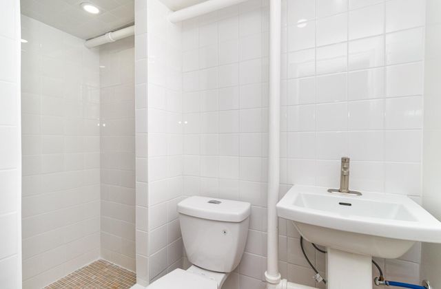 8445 10th Avenue S, Bloomington, MN 55420