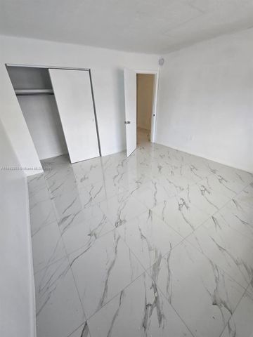 2285 NE 172nd St, North Miami Beach, FL 33160