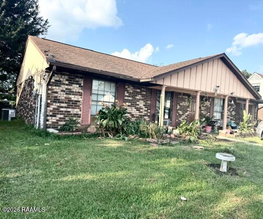 317 Toulouse Drive, Lafayette, LA 70506