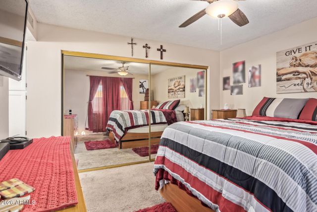 5222 E TAMBLO Drive, Phoenix, AZ 85044