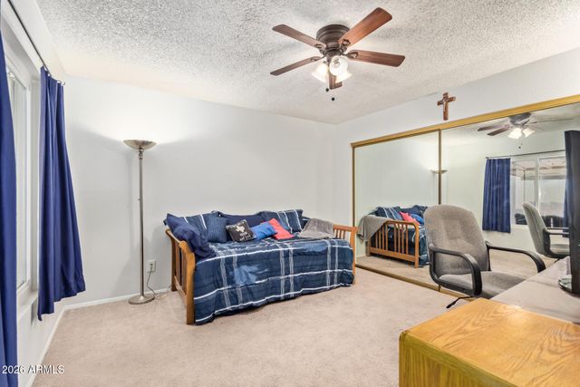 5222 E TAMBLO Drive, Phoenix, AZ 85044