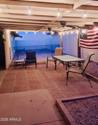 5222 E TAMBLO Drive, Phoenix, AZ 85044