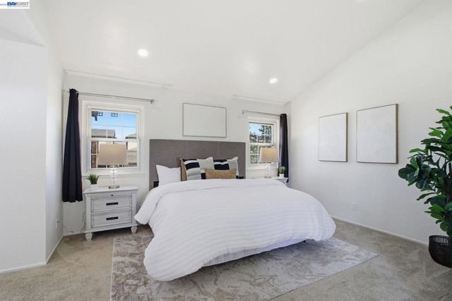 6010 Peppertree Ct, Newark, CA 94560