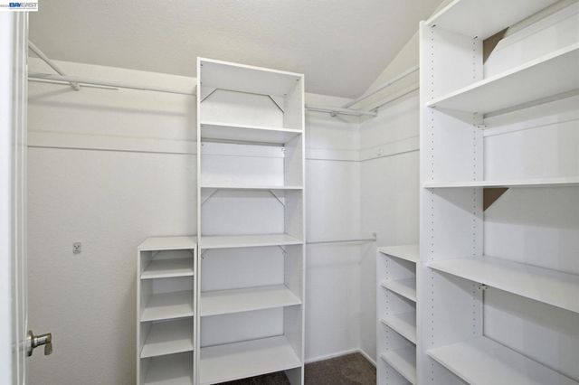 6010 Peppertree Ct, Newark, CA 94560