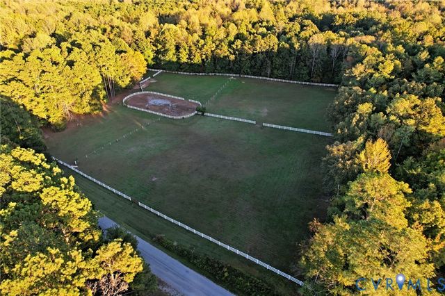 15406 Pinehurst Forest Dr, Montpelier, VA 23192
