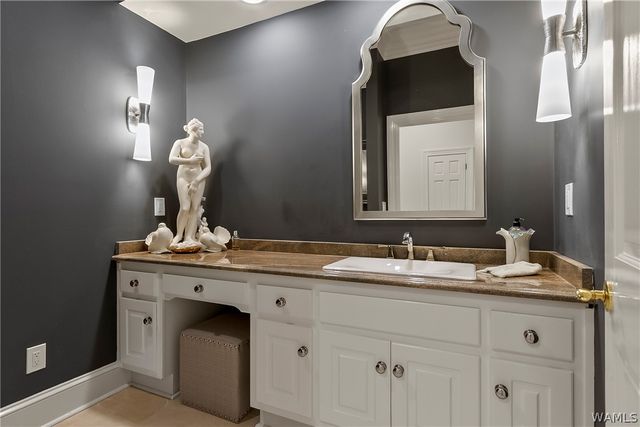 8721 Forrestal NE, Tuscaloosa, AL 35406