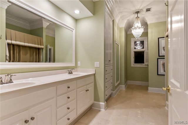 8721 Forrestal NE, Tuscaloosa, AL 35406