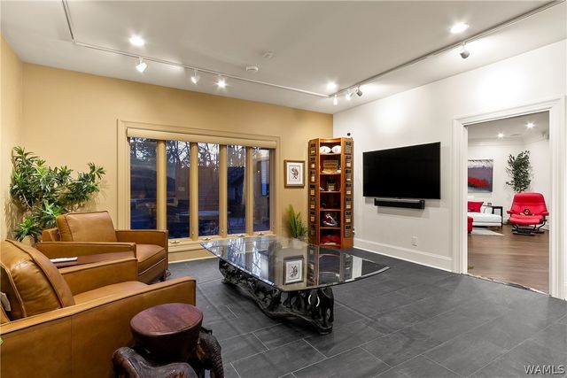 8721 Forrestal NE, Tuscaloosa, AL 35406