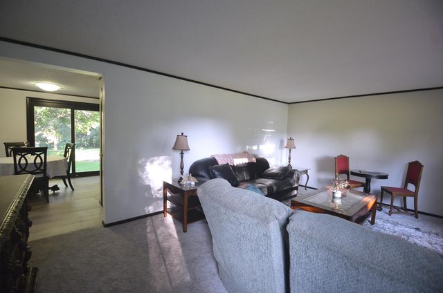 7908 NE Oday Avenue NE, Elk River, MN 55330
