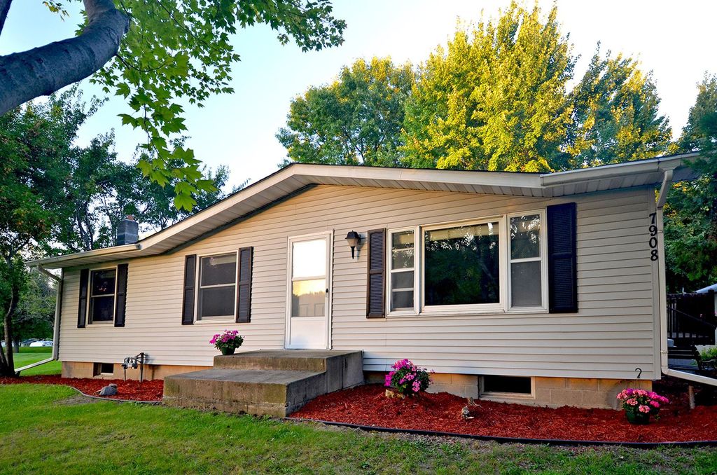 7908 NE Oday Avenue NE, Elk River, MN 55330