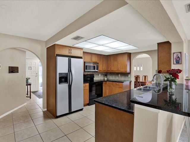 11235 APACHE PLACE, Largo, FL 33774