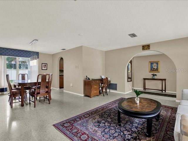 11235 APACHE PLACE, Largo, FL 33774