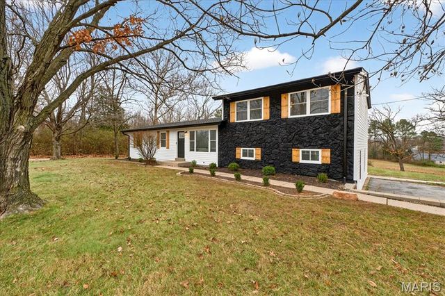 714 Sunset Lane, O'fallon, MO 63366