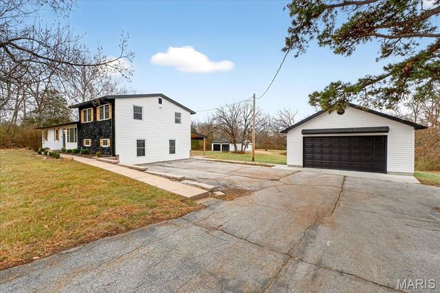 714 Sunset Lane, O'fallon, MO 63366