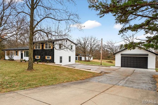 714 Sunset Lane, O'fallon, MO 63366