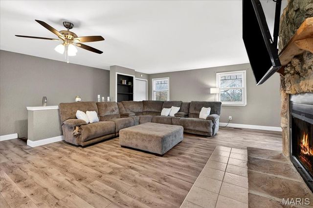 714 Sunset Lane, O'fallon, MO 63366