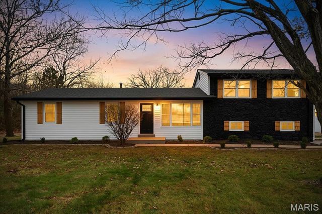 714 Sunset Lane, O'fallon, MO 63366