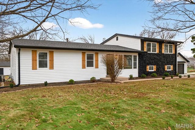 714 Sunset Lane, O'fallon, MO 63366