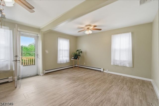 7 Willow St, Mount Arlington Boro, NJ 07856