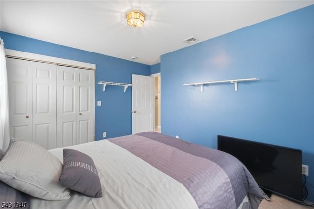 7 Willow St, Mount Arlington Boro, NJ 07856