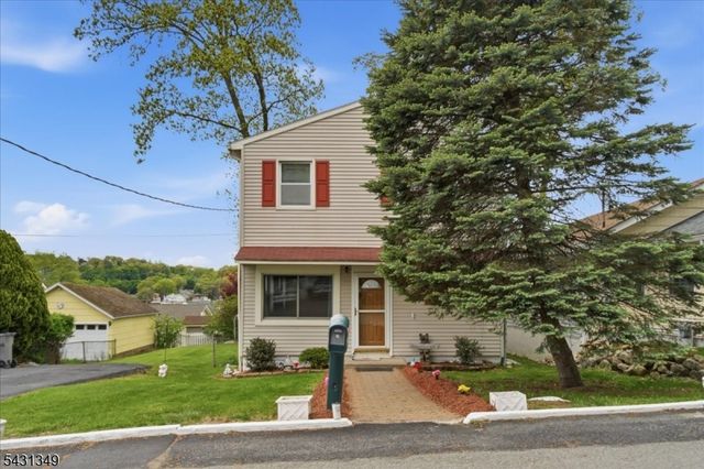 7 Willow St, Mount Arlington Boro, NJ 07856