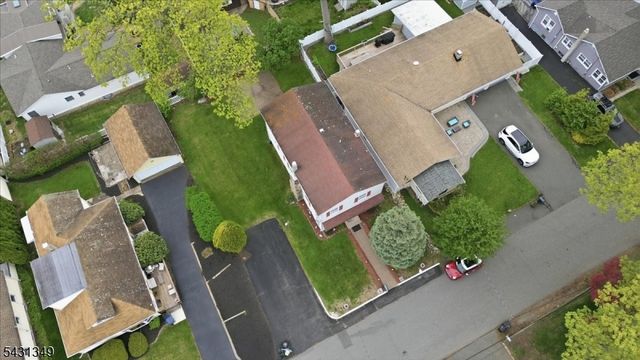 7 Willow St, Mount Arlington Boro, NJ 07856