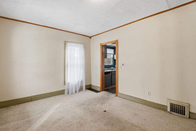 316 E Division Street, Dowagiac, MI 49047