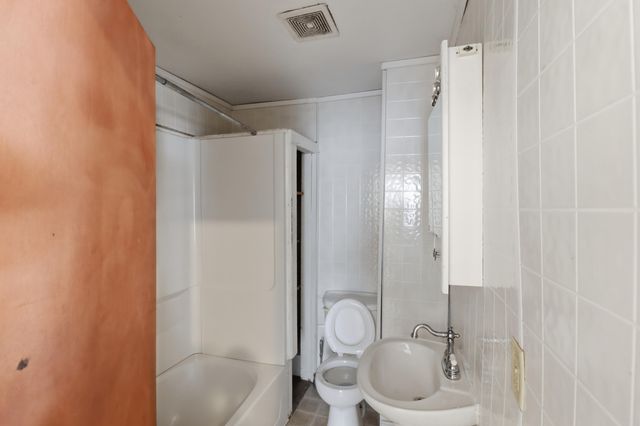 316 E Division Street, Dowagiac, MI 49047