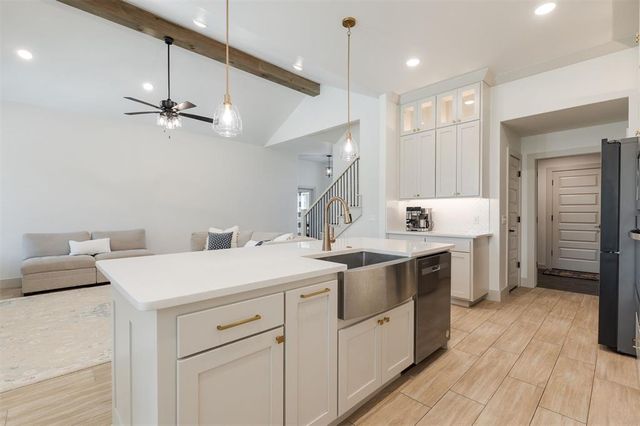 9500 Sultans Water Way, Yukon, OK 73099