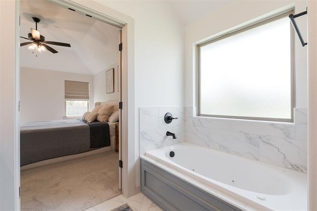 9500 Sultans Water Way, Yukon, OK 73099