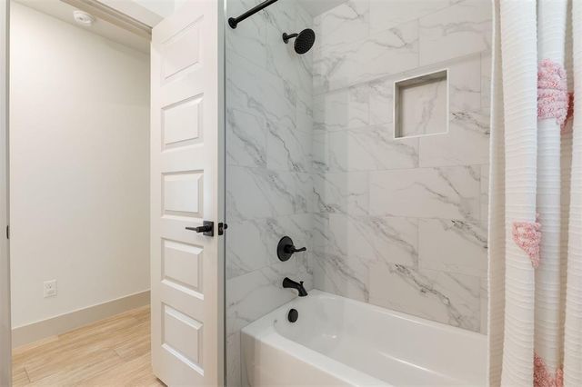 9500 Sultans Water Way, Yukon, OK 73099