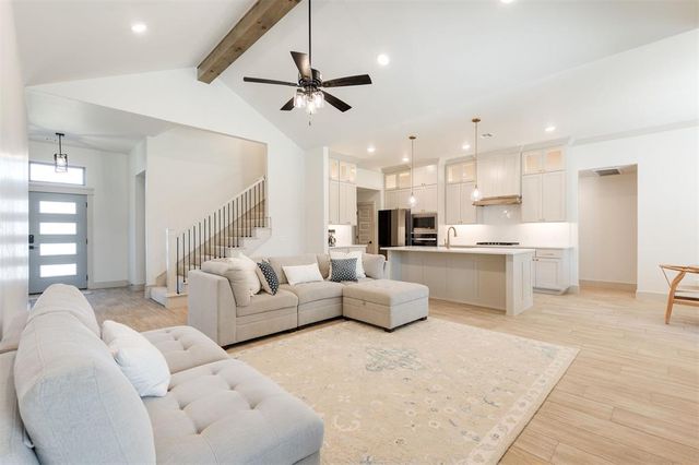 9500 Sultans Water Way, Yukon, OK 73099