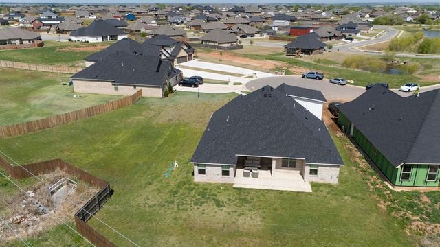 9500 Sultans Water Way, Yukon, OK 73099