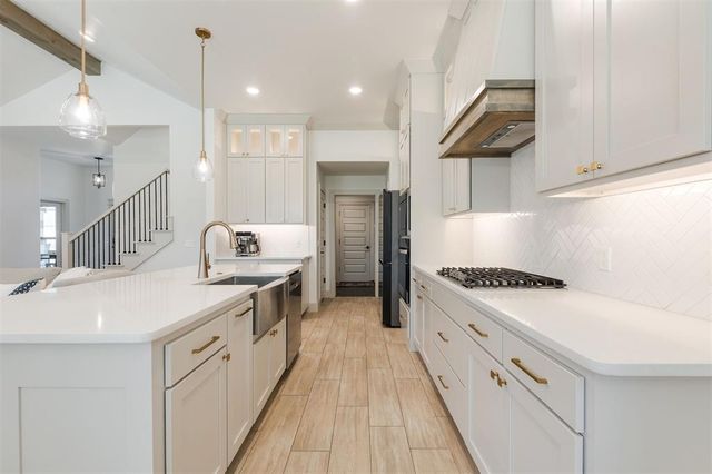 9500 Sultans Water Way, Yukon, OK 73099