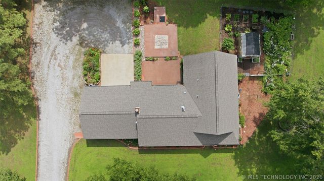 18055 S Creekside Drive, Claremore, OK 74017