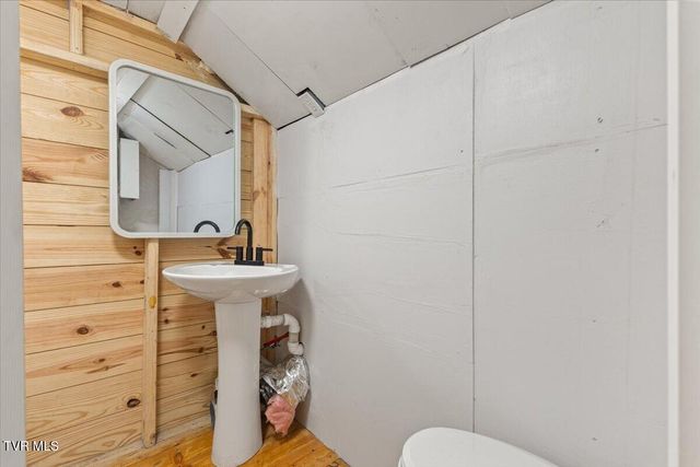 455 Westin Drive, Bristol, VA 24201