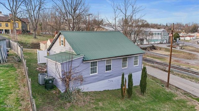 455 Westin Drive, Bristol, VA 24201