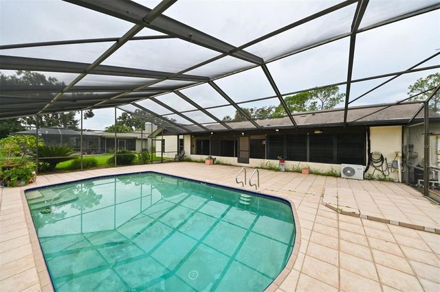 13907 WELLESFORD WAY, Tampa, FL 33624