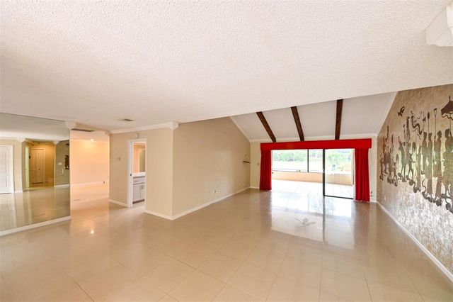 13907 WELLESFORD WAY, Tampa, FL 33624