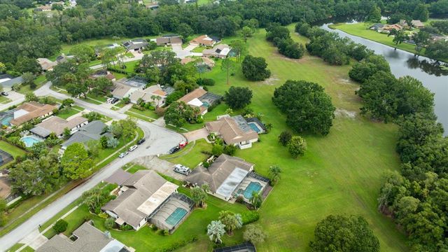 13907 WELLESFORD WAY, Tampa, FL 33624