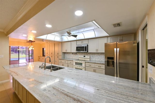 13907 WELLESFORD WAY, Tampa, FL 33624