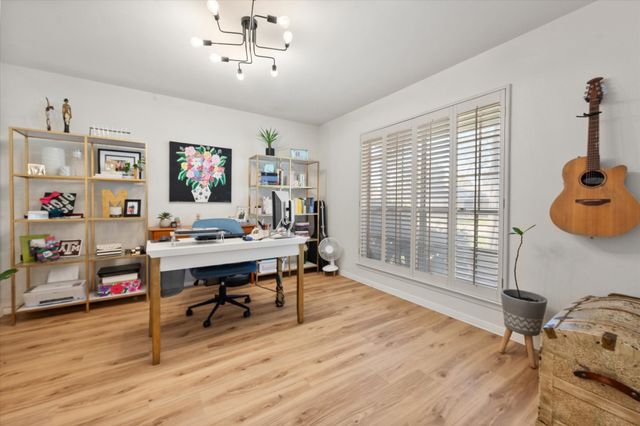 1809 Hillvalley Drive, Arlington, TX 76013